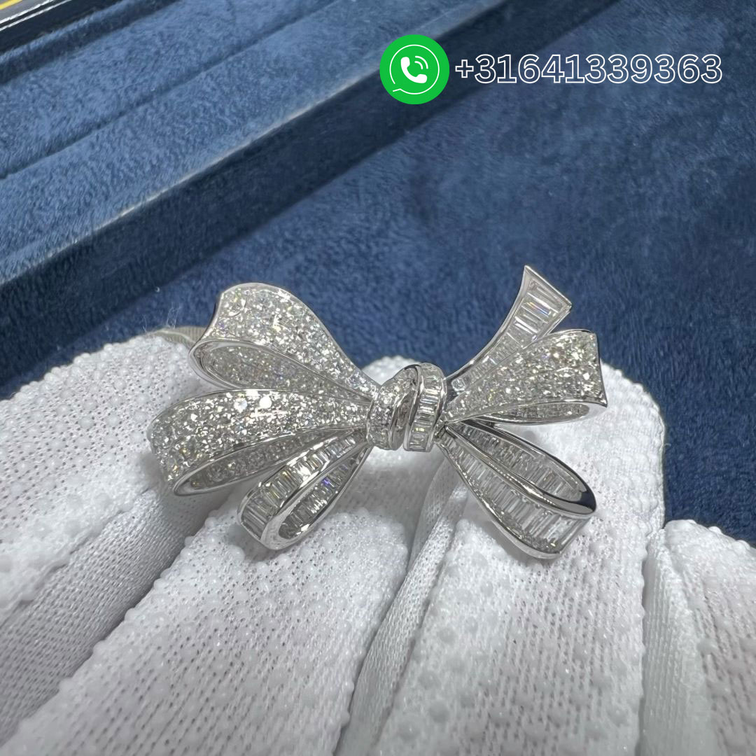 Graff Tilda’s Bow Double Knot Diamond 18K White Gold Ring RGR594 - Image 11